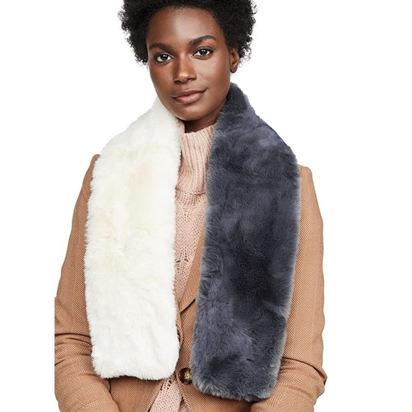 ⭐️New⭐️Apparis Furry Scarf - Picture 8 of 12